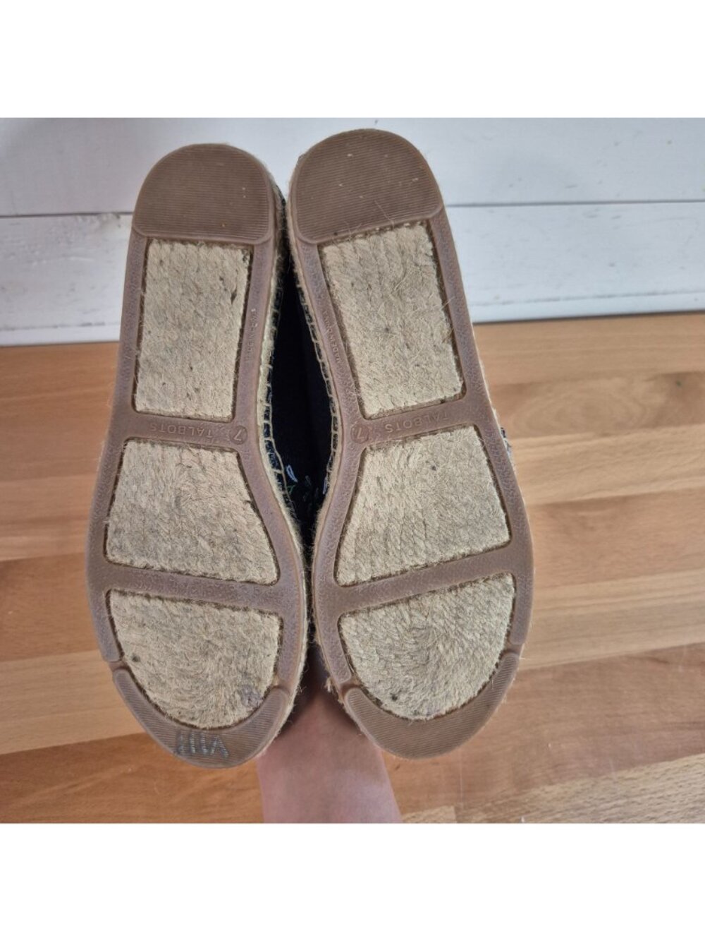 Talbots Floral Embroidered Espadrilles Navy Blue Slip-On Shoes Size 7M Textile U - Picture 5 of 8